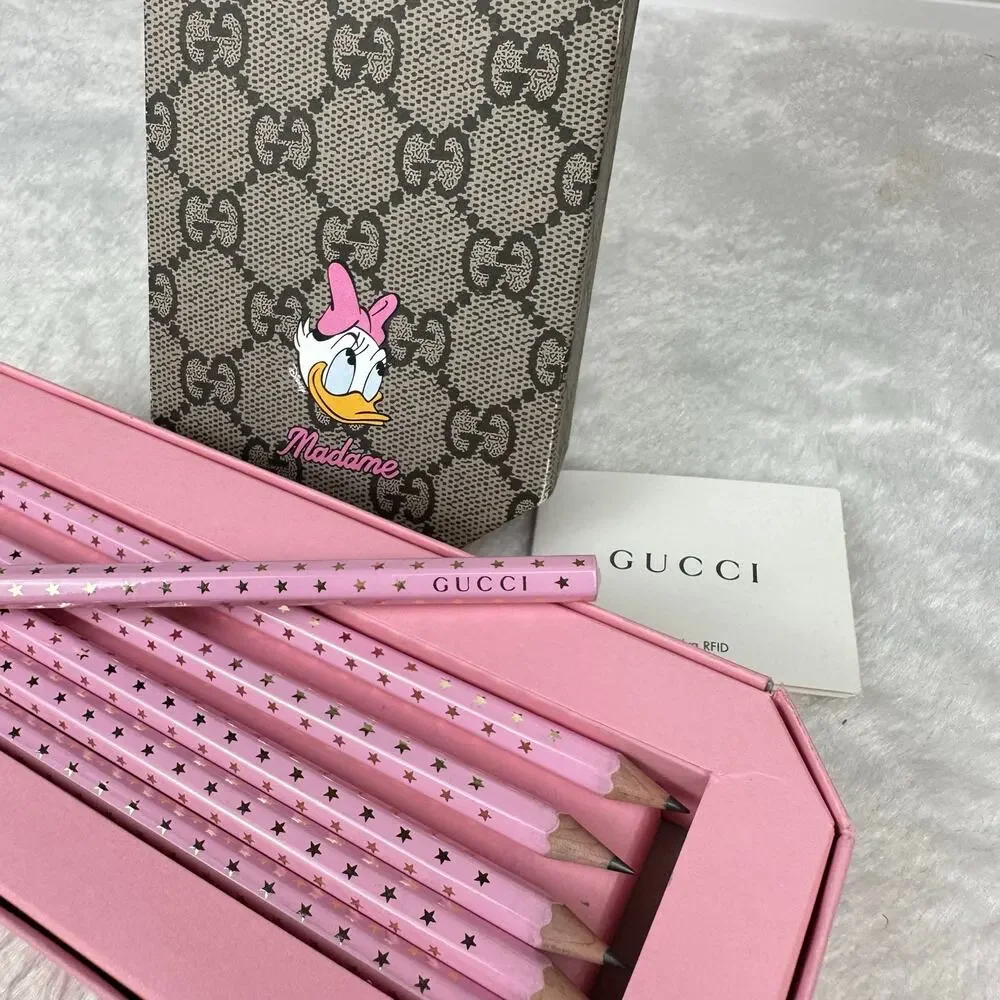 GUCCI X DISNEY Daisy Duck pencil set! RARE! Never used.